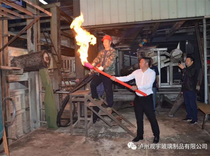 永乐高ylg888888玻璃一车间点火仪式隆重举行