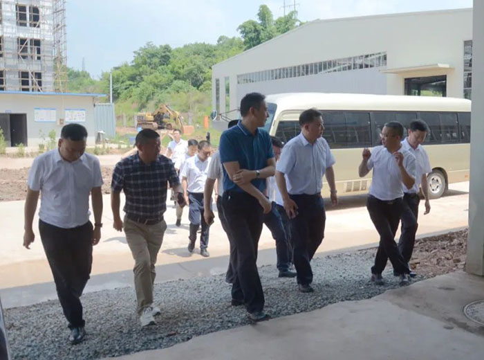 内江市市长李丹一行莅临永乐高ylg888888实业基地调研