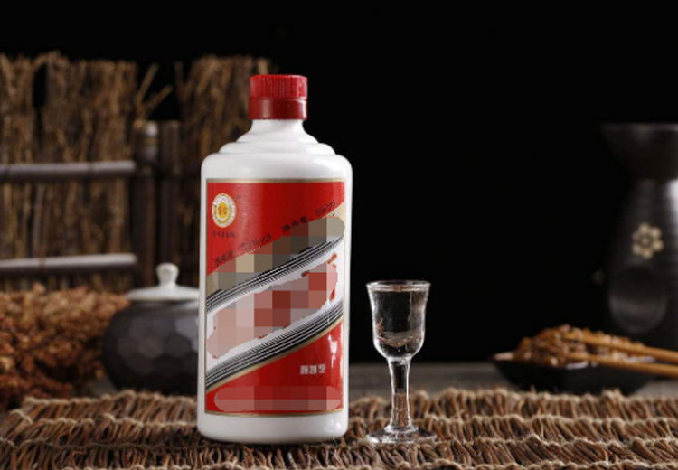 为什么茅台酒玻璃瓶是乳白色的，而不是透明的？大多数人都不知道