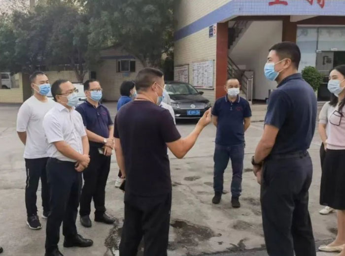 泸县县委书记肖刚一行莅临永乐高ylg888888集团总部基地调研