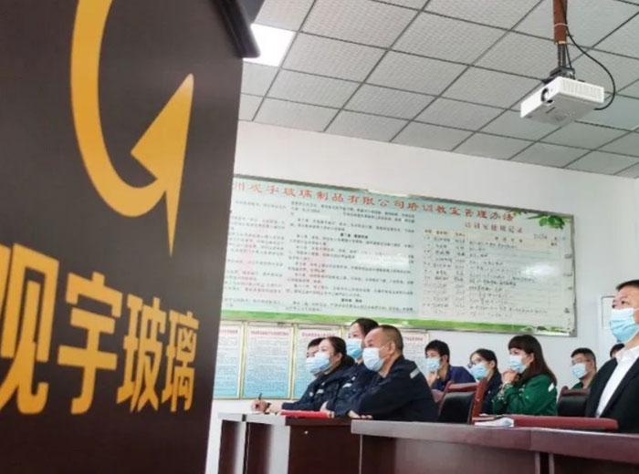参与党的盛会 聆听党的声音｜永乐高ylg888888集团组织集中观看二十大开幕式
